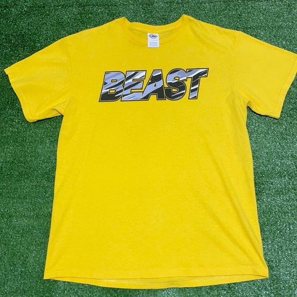 BEAST TEE 💪🔥 - Picture 3 of 4